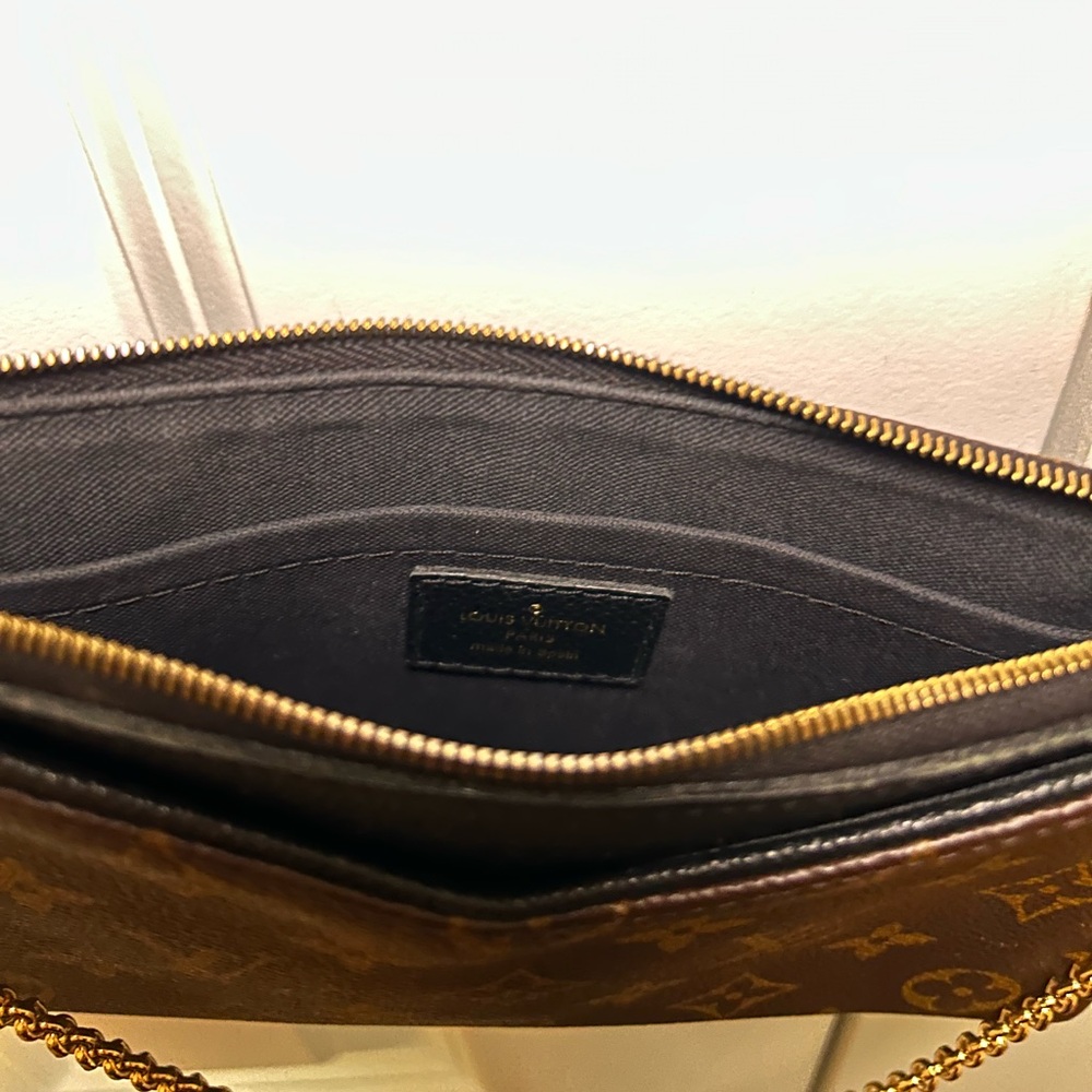 Louis Vuitton Brown Monogram Canvas Crossbody Bag with Gold Chain - Picture 5 of 7